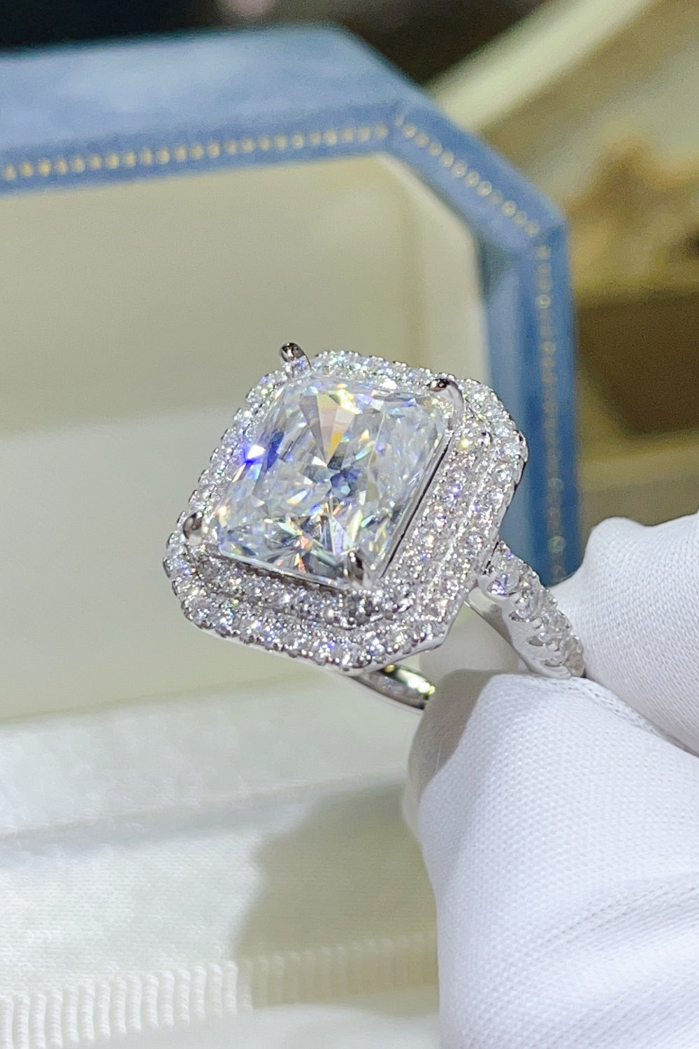 Silver Ring 2 Carat Moissanite Square Stone 925 Sterling Platinum-plated ed4721d7-8c6b-4733-a20e-179f9e4a78fe-Max Trendsi