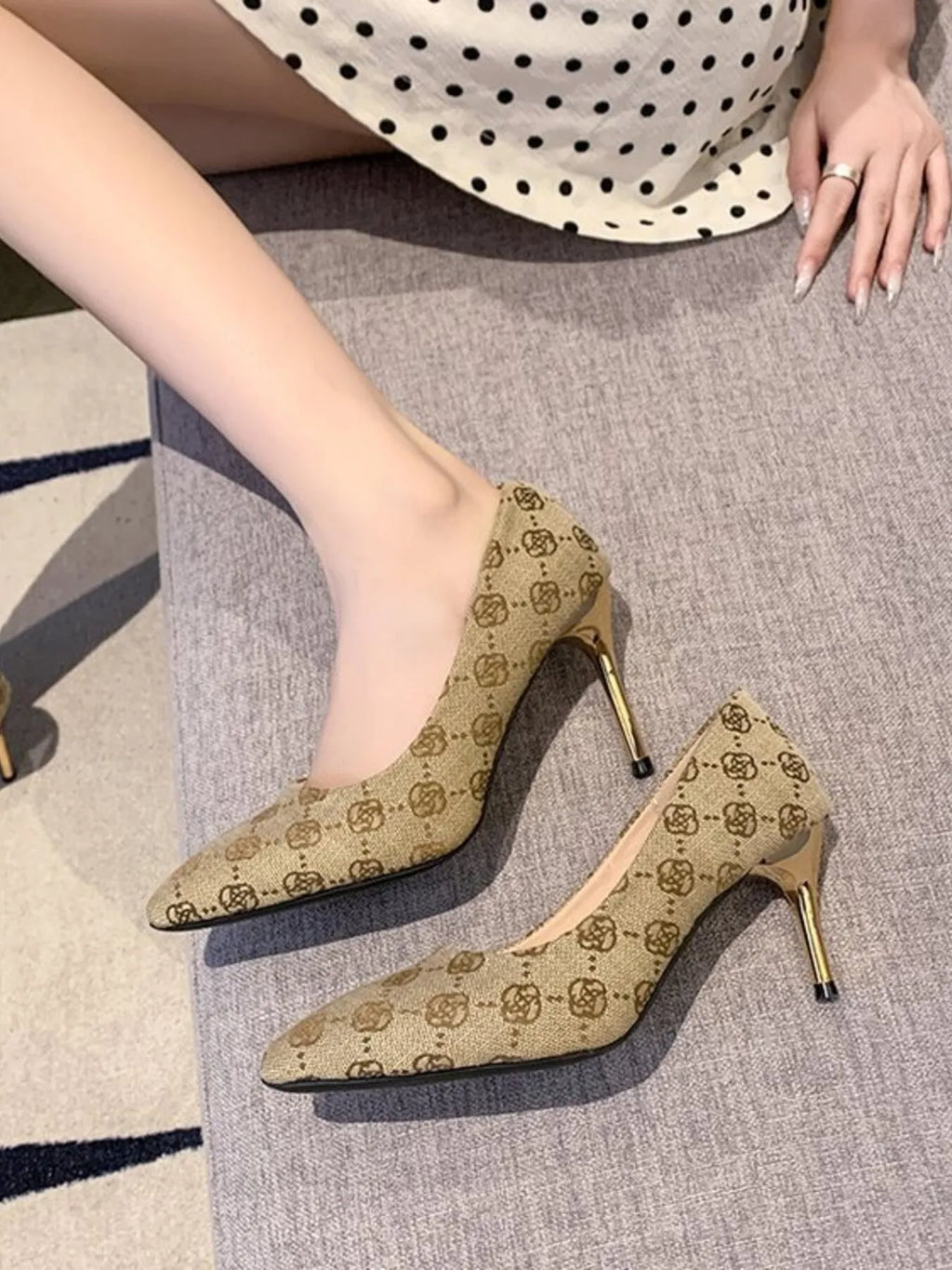 Women's Heels Light Brown Floral Pu Leather Point Toe Stiletto Pumps Shoes ee78fdc4f47242b396de7a8dc47c8163-Max-Origin Trendsi