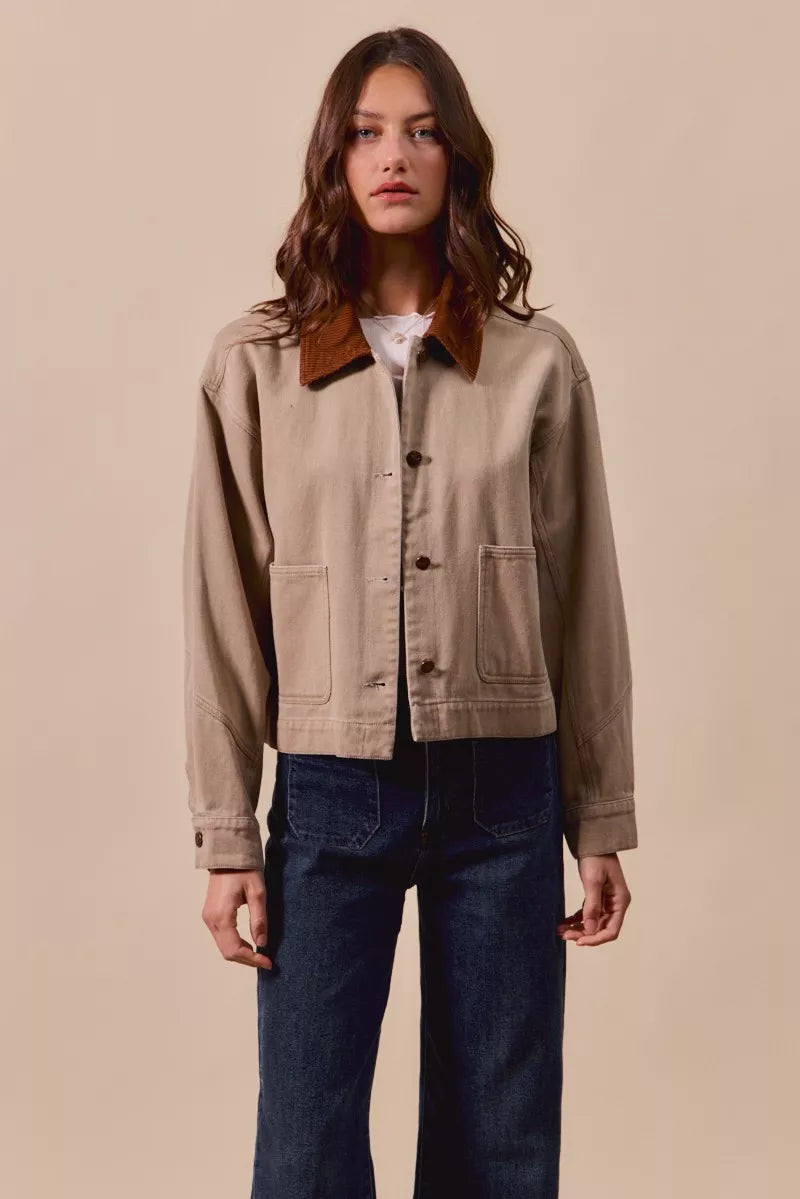SO ME Womens Cropped Barn Jacket Cotton Twill Taupe wtih Collar and Pockets eed67c88ffda464689f05fd315b23c7f-Max-Origin Trendsi
