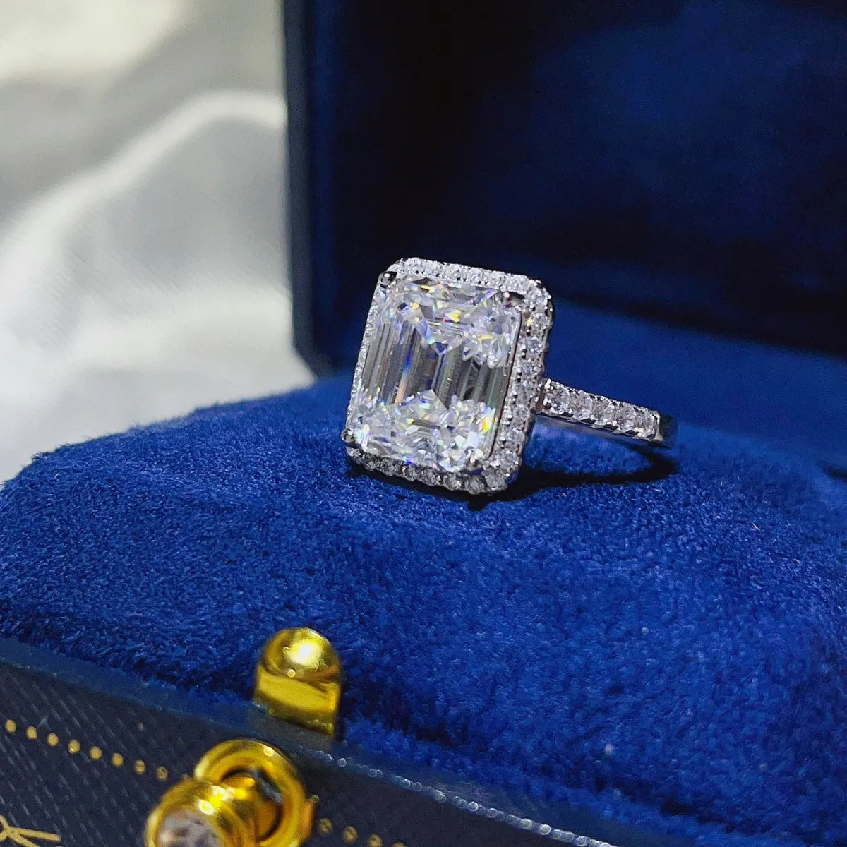 Silver Ring 5 Carat Moissanite White Square Stone 925 Sterling Platinum-plated eef65a20-b3de-437c-a203-053d73d96ada-Max-Origin Trendsi