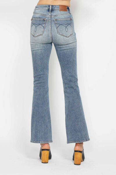 Judy Blue Bootcut Jeans Tummy Control with Embroidered Pockets f099f42c-122d-4887-a58e-f730657908d6-Min Trendsi