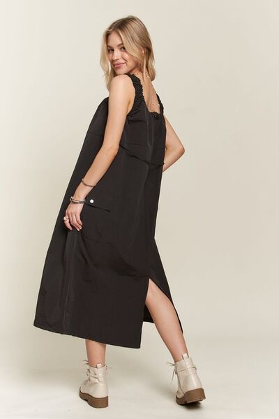 ADORA Cargo Dress Black Drawstring Slit Back With Pockets f0b6cf81-b6f4-49f3-84be-9c7233b01fd9-Min Trendsi