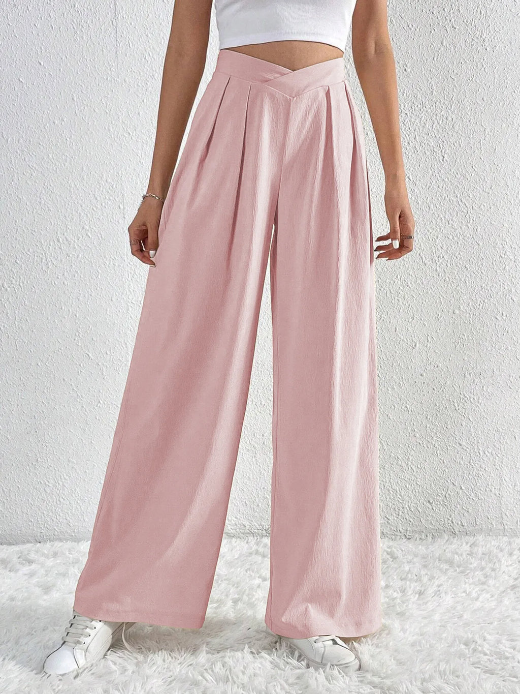 Women's Pants V-Waisted Ruched Front Wide Leg Trousers Pocketed f147f6aa15b8425b9be2330ef47f7949-Max-Origin Trendsi