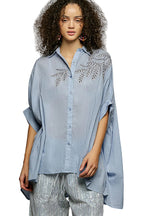 POL Embroidered Floral Button-Down Shirt with High-Low Hem