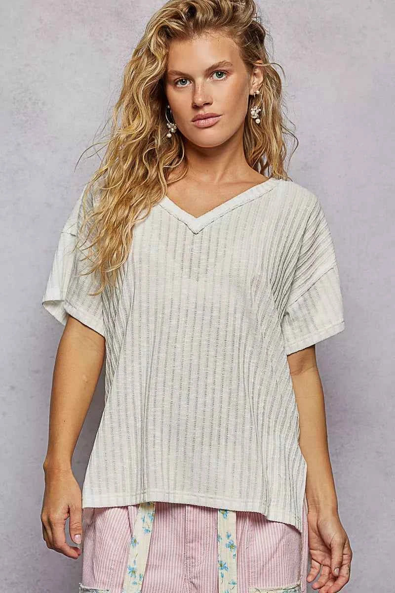 POL T-Shirt Ribbed Knit V-Neck Off White Short Sleeve with Side Slit Top f3825acc-f725-4fcf-b130-357b5a6596fa-Max-Origin Trendsi