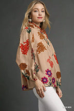 Umgee Womens Blouse Tan Mix Flower Print Top with Scalloped Neckline f38f9670-006f-44d5-91dc-161b0f2d0939-Max-Origin Trendsi