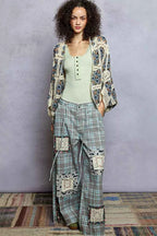 POL Crochet Cardigan Charcoal Multi Floral Open Front Knit Top f49de927-73ca-4e17-adcd-394a61eaeb91-Max-Origin Trendsi
