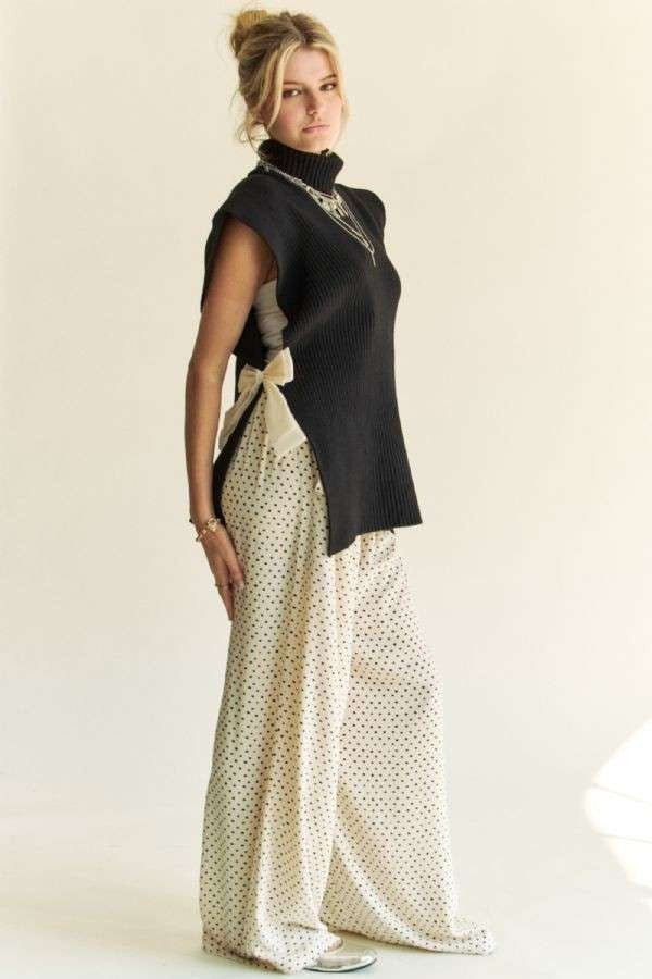 Davi & Dani USA Knit Top Black Side Split Turtleneck Sleeveless Women Sweater