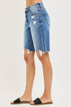 f6934da842b244f8a4ed76a5b7137ee8-Max
