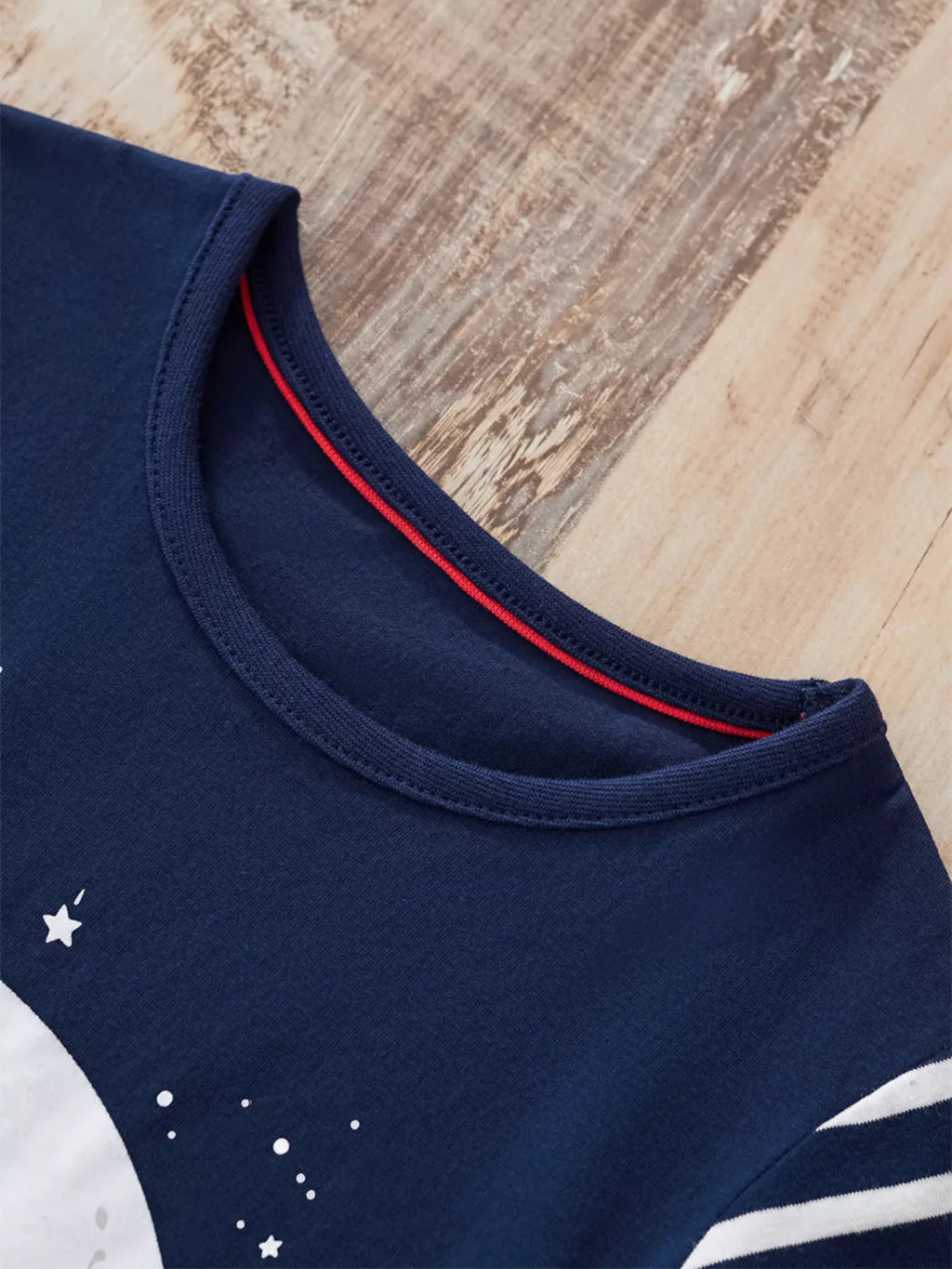 Children's Santa Sleigh Graphic Long Sleeve T-Shirt f8d4eecbef684d82863a30188de2cbcd-Max-Origin Trendsi