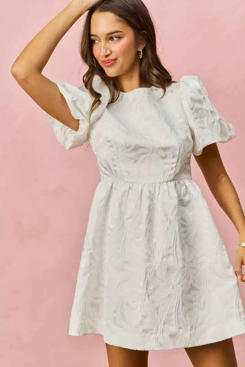 SO ME Jacquard Mini Dress White Floral Bubble Shorts Sleeves fc40b285d83e495db871093b0a55e520-Max-Origin Trendsi