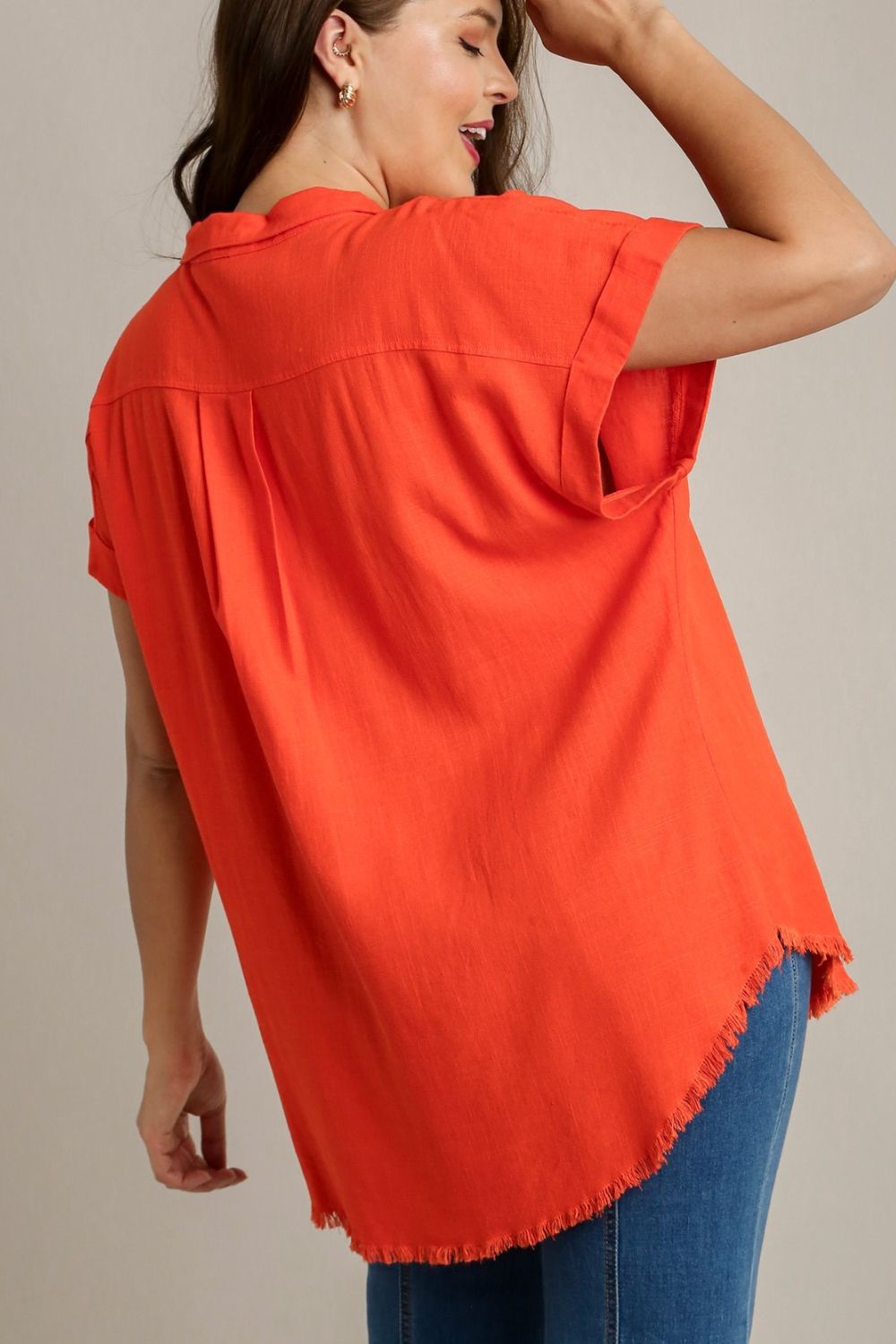 Umgee Shirt Linen Blend Orange Raw Hem Short Folded Sleeve fcae68d3-6f44-45d0-991c-fd5f8ded8f3d-Max Trendsi