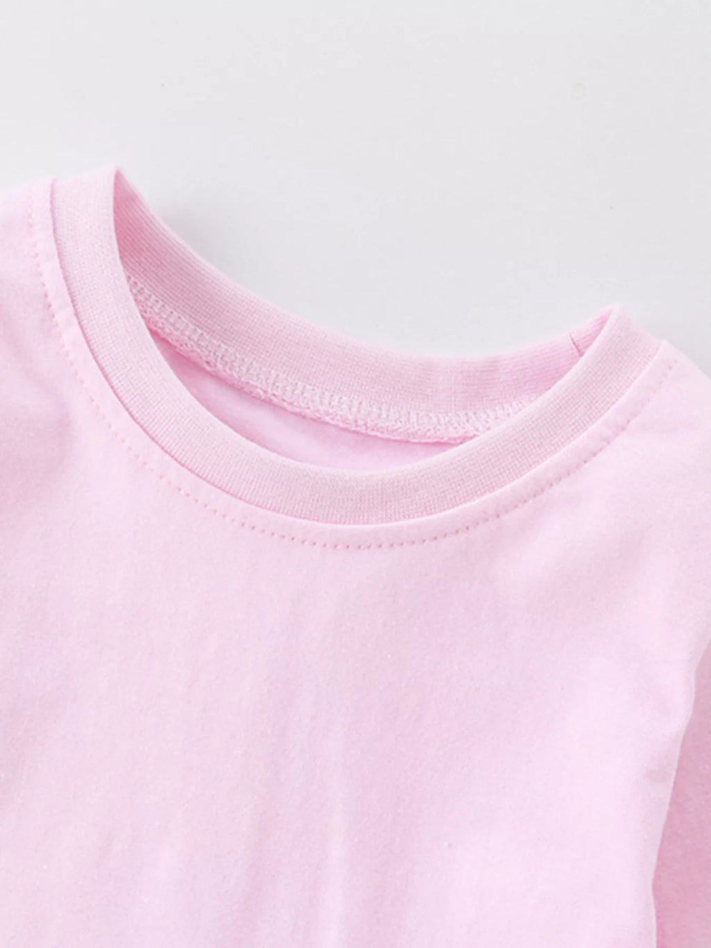 Children's Pajama Set Pink Christmas Santa Top Long Sleeve and Pants for Girls feff374a493b4f32a4d9e2d3d52484cd-Max-Origin Trendsi