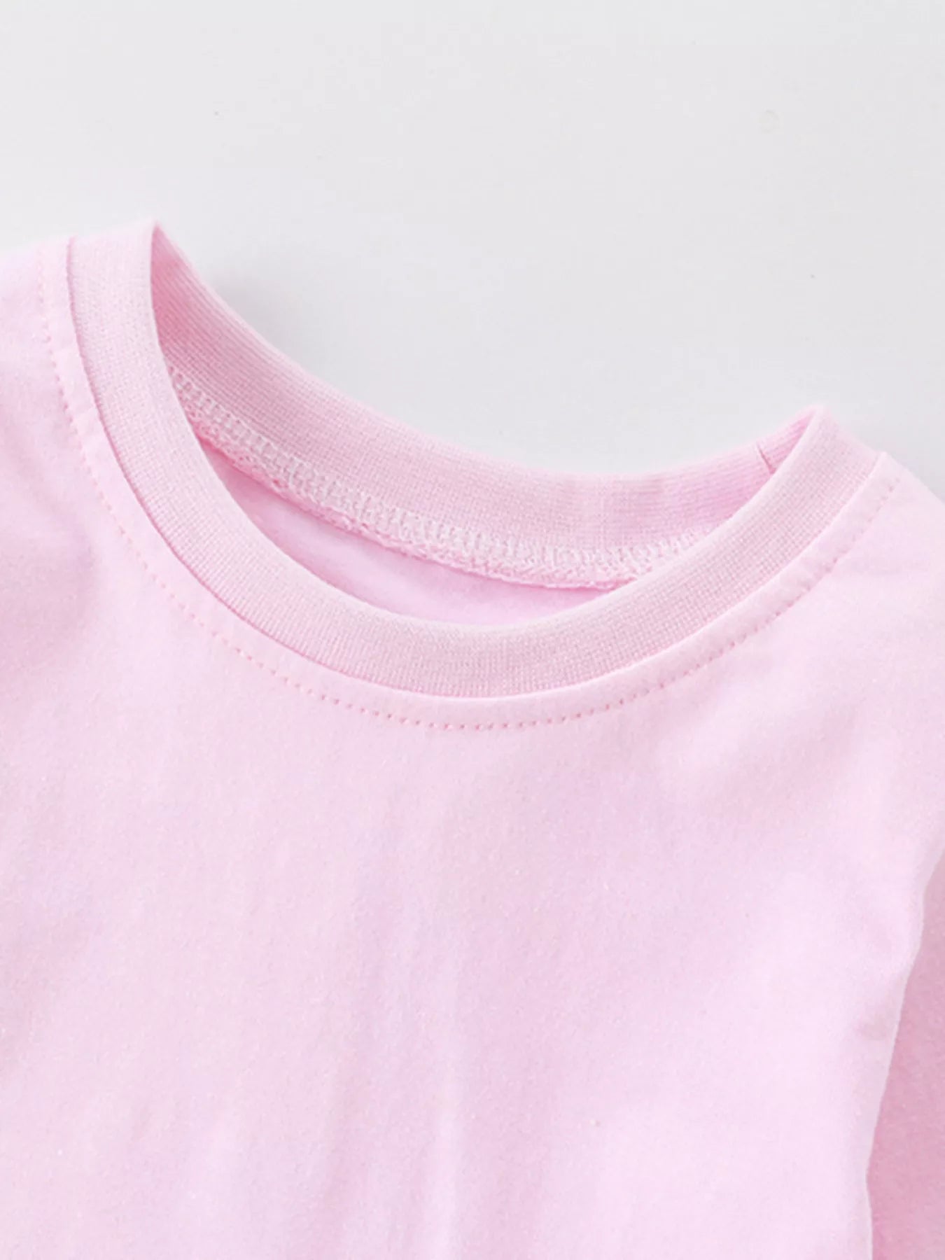 Children's Pajama Set Pink Christmas Santa Top Long Sleeve and Pants for Girls feff374a493b4f32a4d9e2d3d52484cd-Max-Origin Trendsi