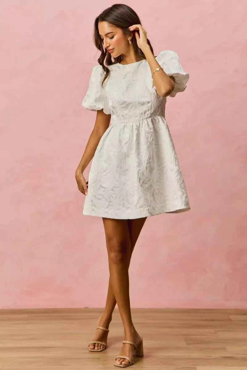 SO ME Jacquard Mini Dress White Floral Bubble Shorts Sleeves ffd3df28ee0344d4b0889f29fefd1164-Max-Origin Trendsi