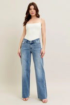 Judy Blue Baggy Jeans Women's V - Front Wasit Style Medium Washed Denim ffde12e6718e4b4abc1b192e1b8a03f9-Max-Origin Trendsi